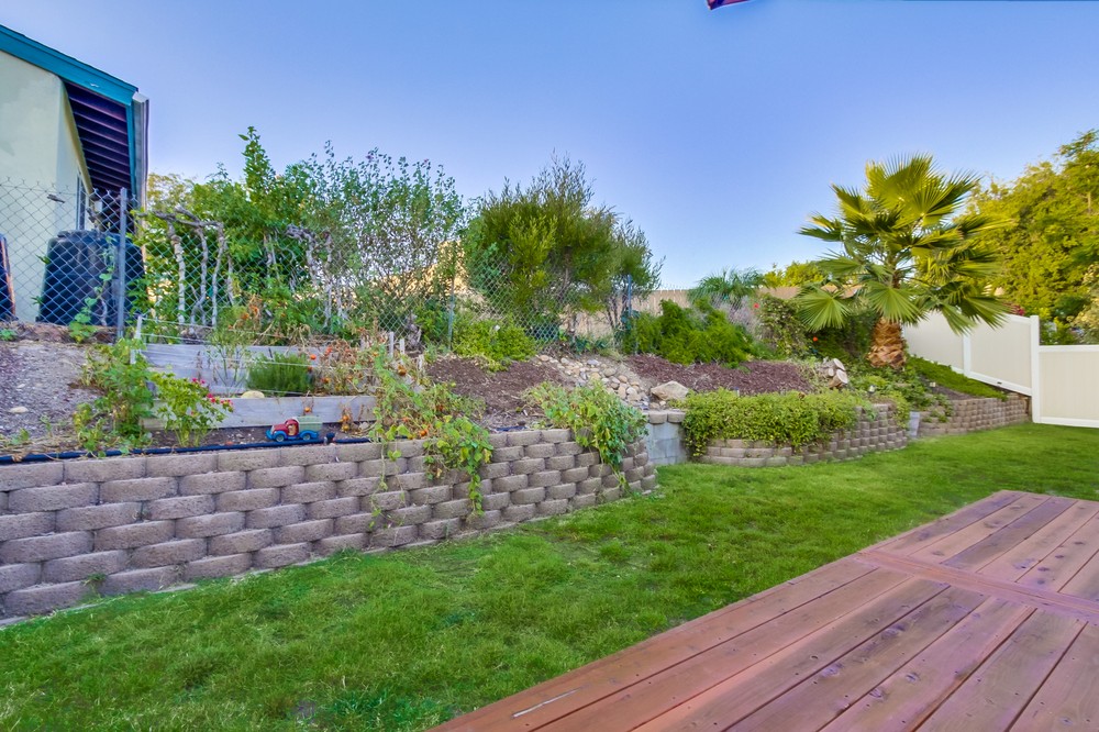 Virtual tour photo 49 of 52 for 5128 Manhasset Drive