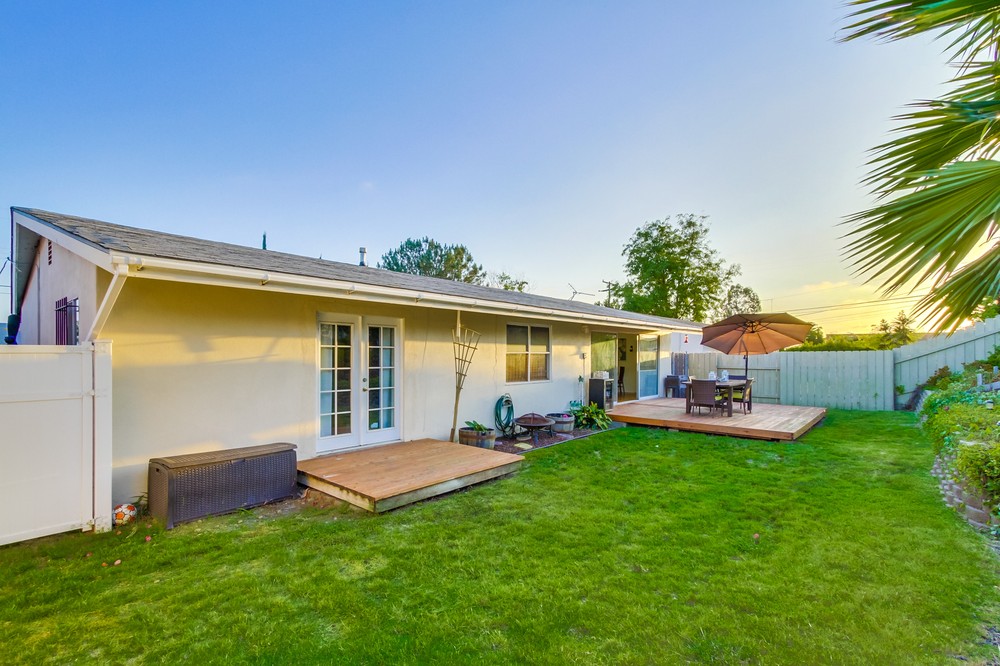 Virtual tour photo 50 of 52 for 5128 Manhasset Drive