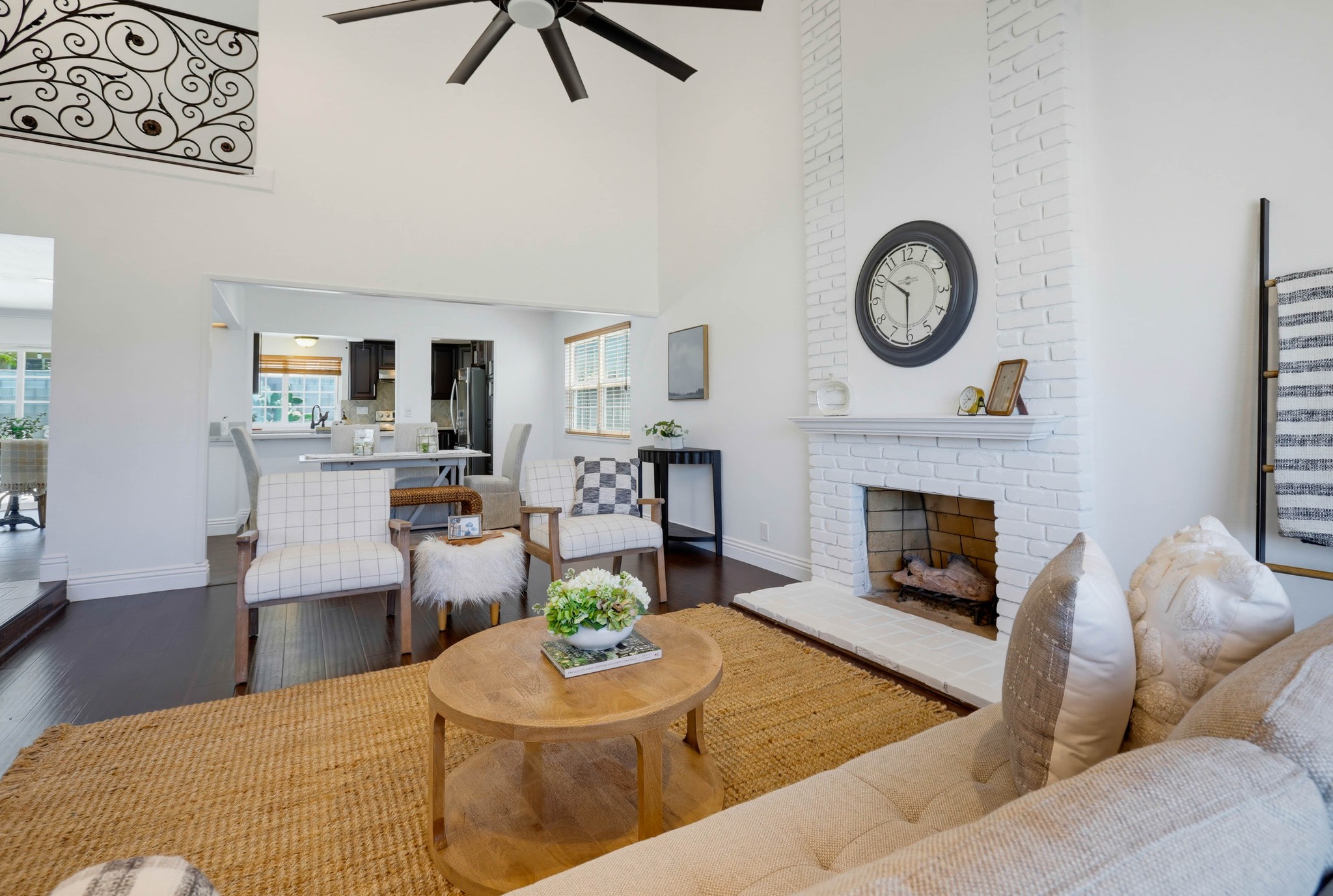 Virtual tour photo 11 of 82 for 5131 Greencap Ave