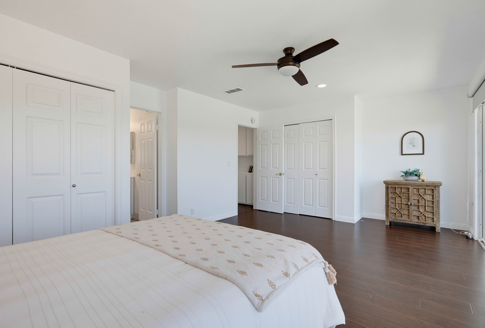Virtual tour photo 51 of 82 for 5131 Greencap Ave