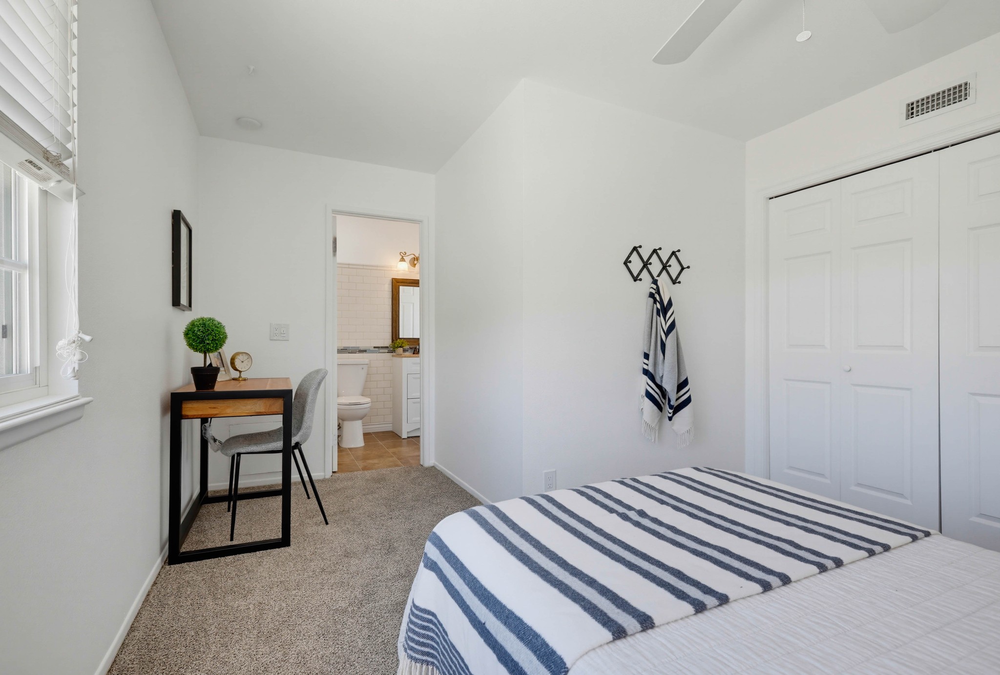 Virtual tour photo 65 of 82 for 5131 Greencap Ave