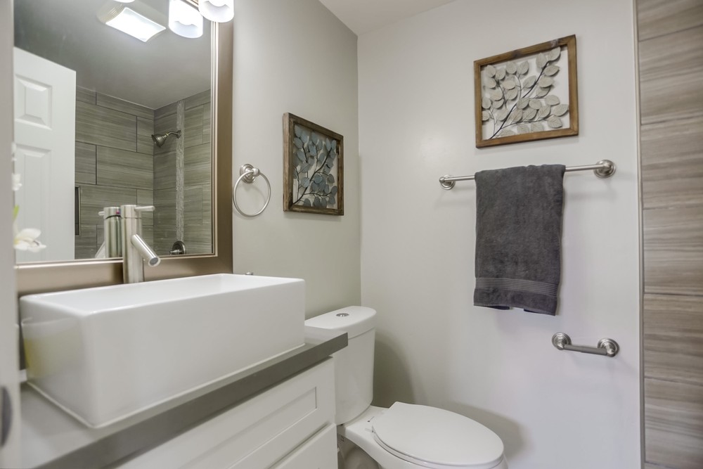 Virtual tour photo 35 of 58 for 5132 Canosa Ave
