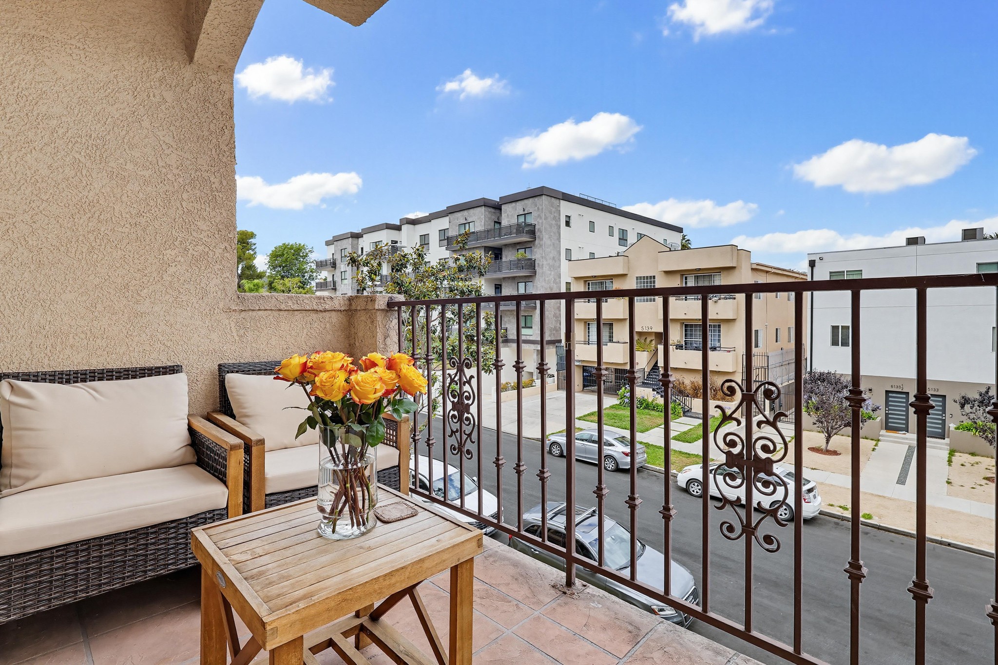 Virtual tour photo 59 of 70 for 5132 W Maplewood Ave APT 202