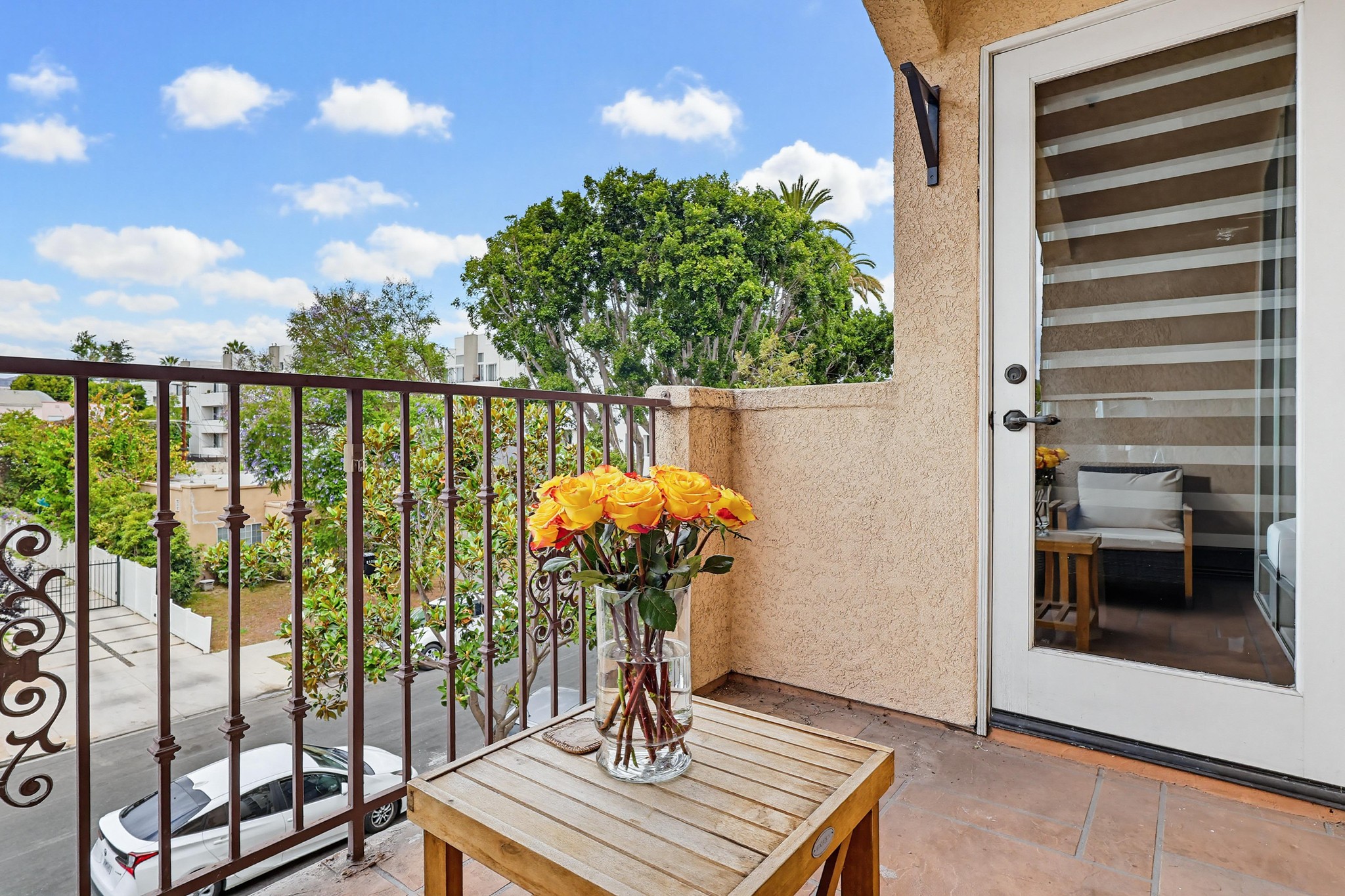 Virtual tour photo 61 of 70 for 5132 W Maplewood Ave APT 202