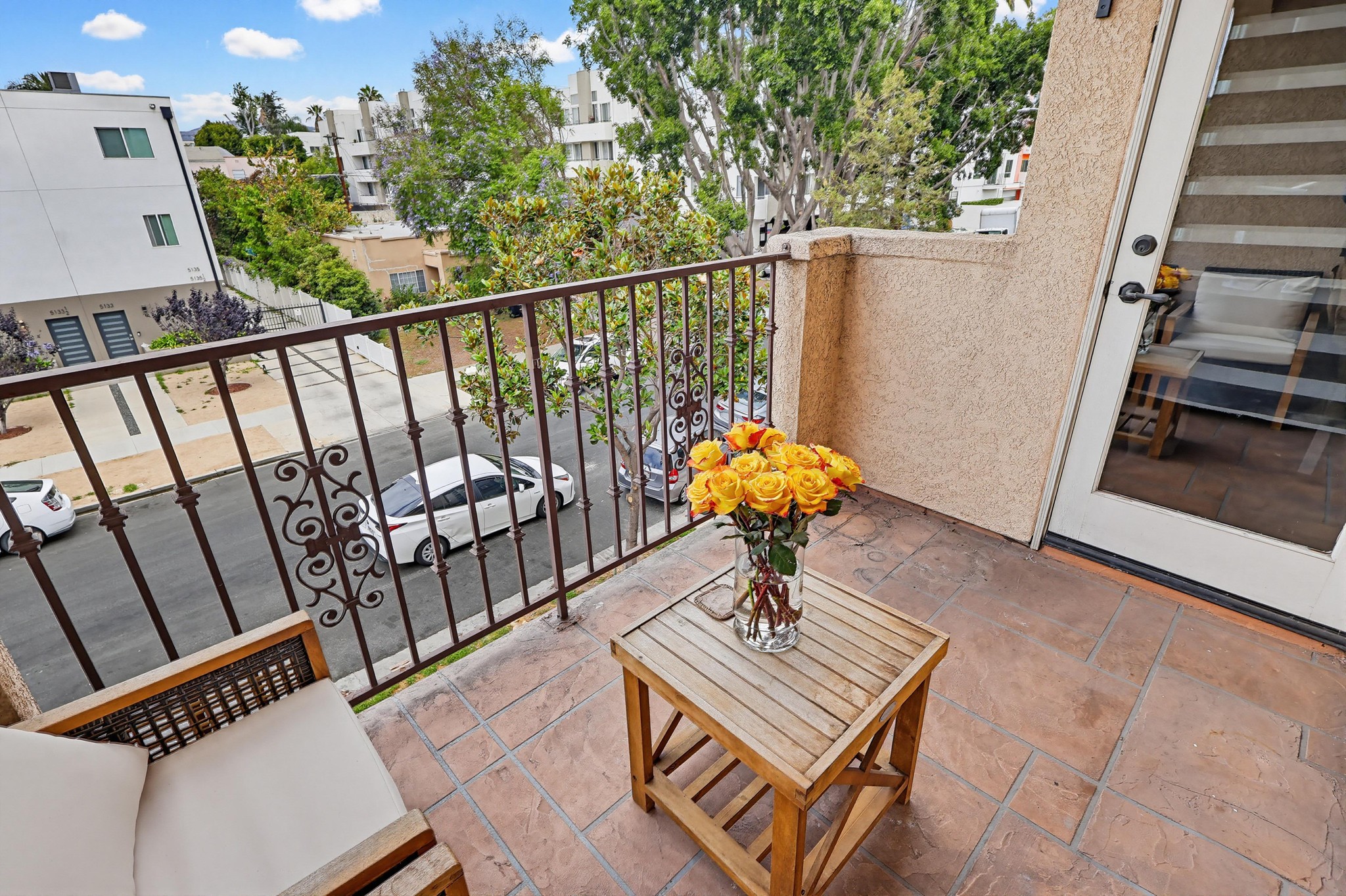 Virtual tour photo 62 of 70 for 5132 W Maplewood Ave APT 202
