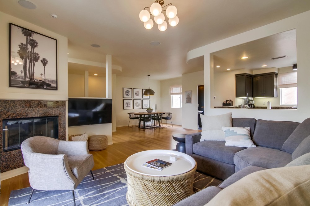Virtual tour photo 15 of 67 for 5133 Cass St