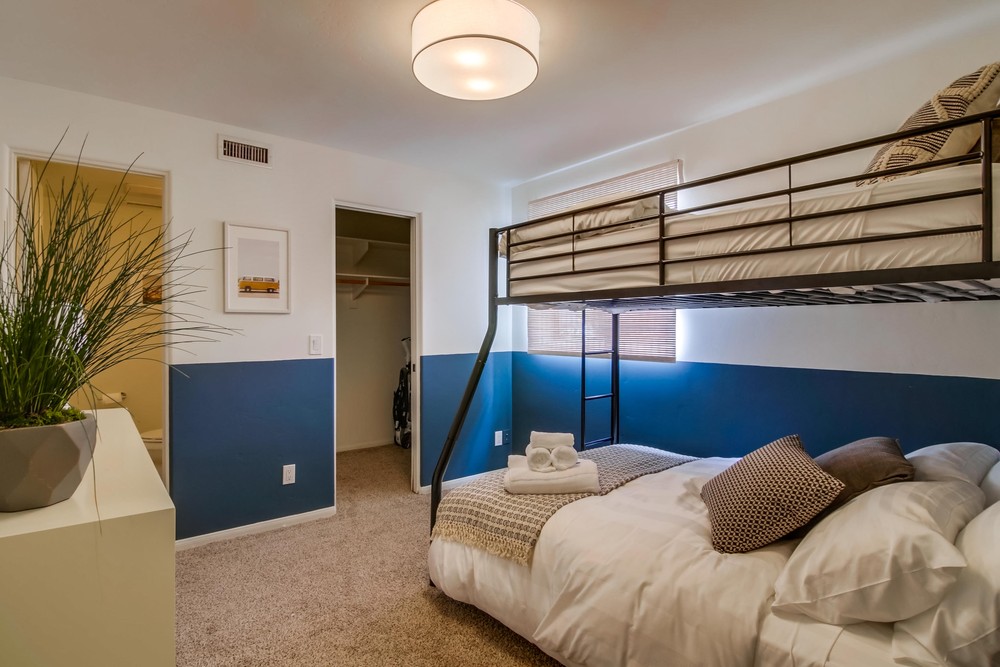 Virtual tour photo 32 of 67 for 5133 Cass St