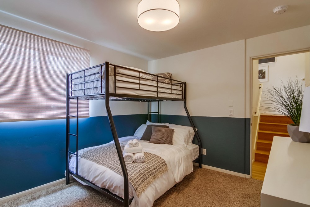 Virtual tour photo 33 of 67 for 5133 Cass St