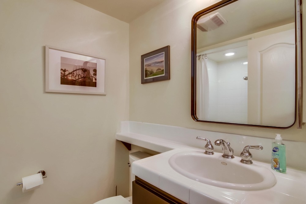 Virtual tour photo 36 of 67 for 5133 Cass St