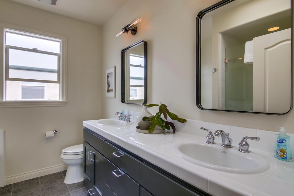Virtual tour photo 46 of 67 for 5133 Cass St