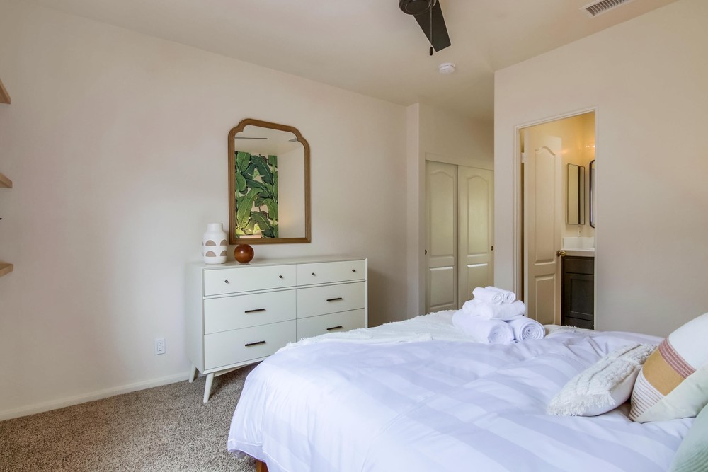 Virtual tour photo 57 of 67 for 5133 Cass St