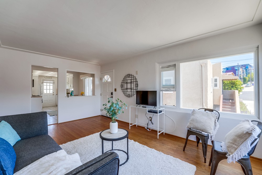 Virtual tour photo 8 of 31 for 514 W Juniper St