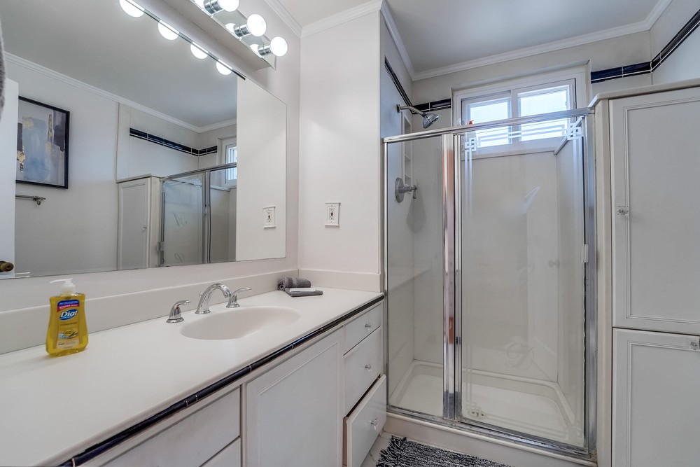 Virtual tour photo 25 of 31 for 514 W Juniper St