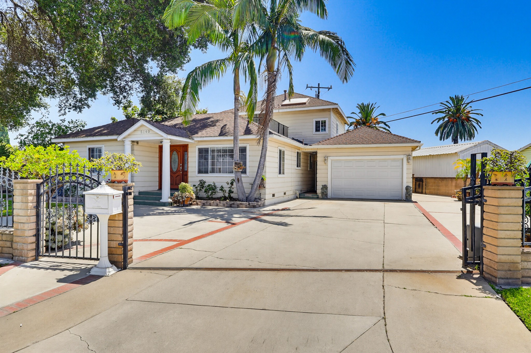 Virtual tour photo 5 of 100 for 5140 Elrovia Ave