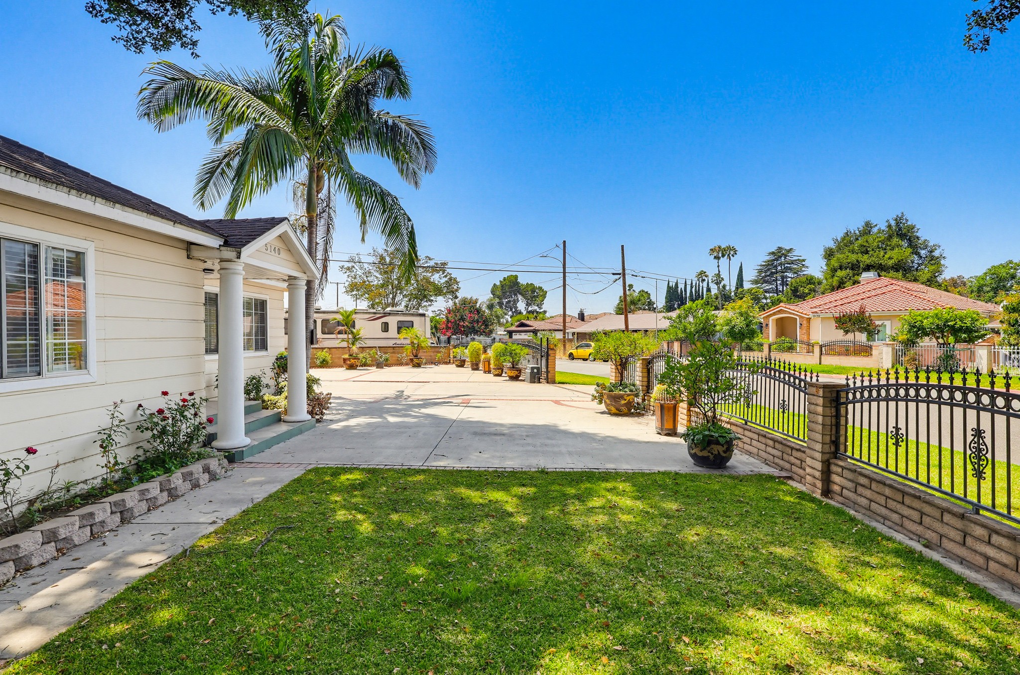 Virtual tour photo 9 of 100 for 5140 Elrovia Ave