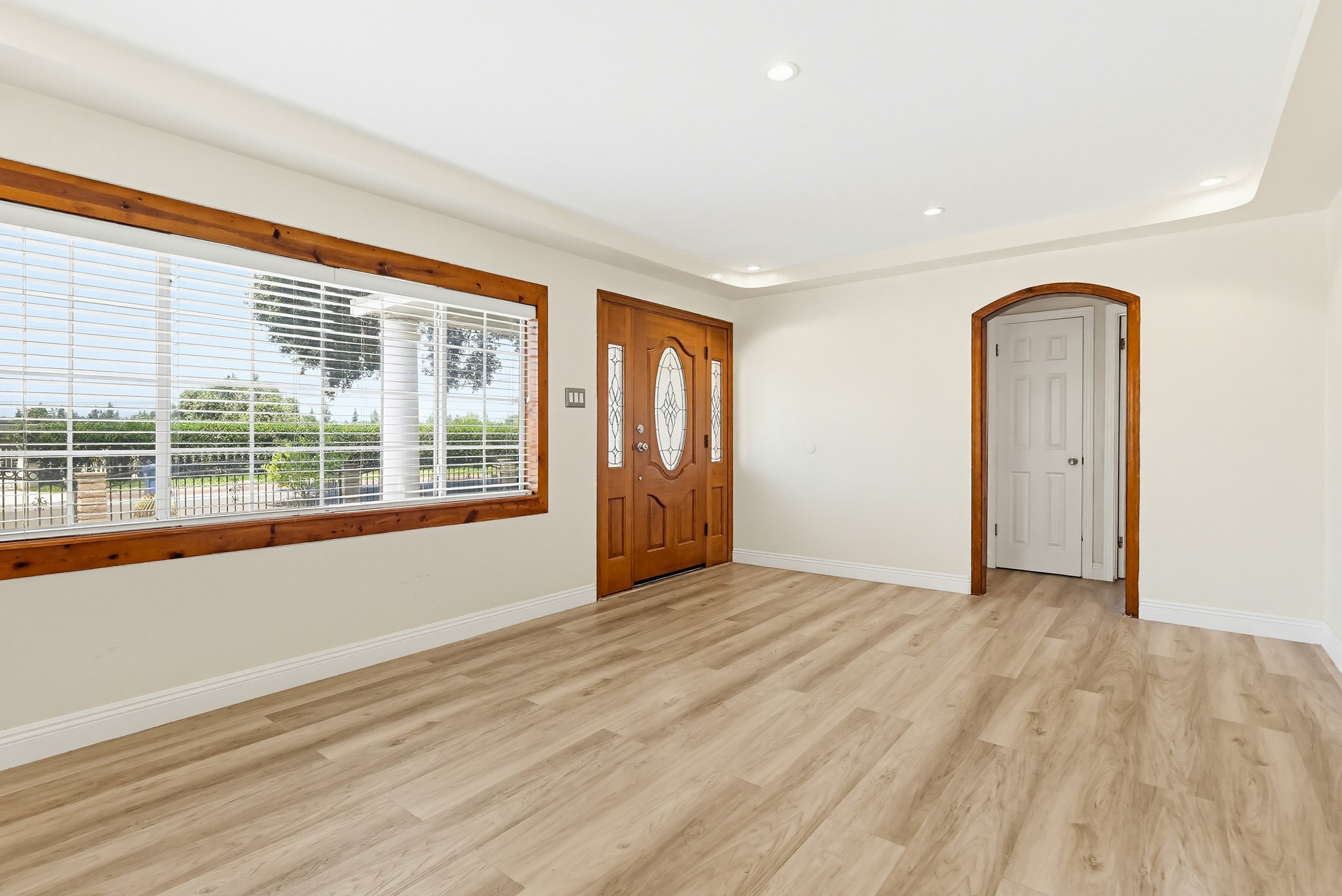 Virtual tour photo 12 of 100 for 5140 Elrovia Ave