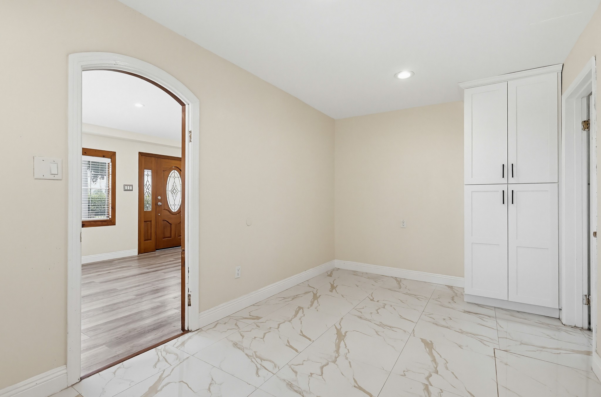 Virtual tour photo 16 of 100 for 5140 Elrovia Ave