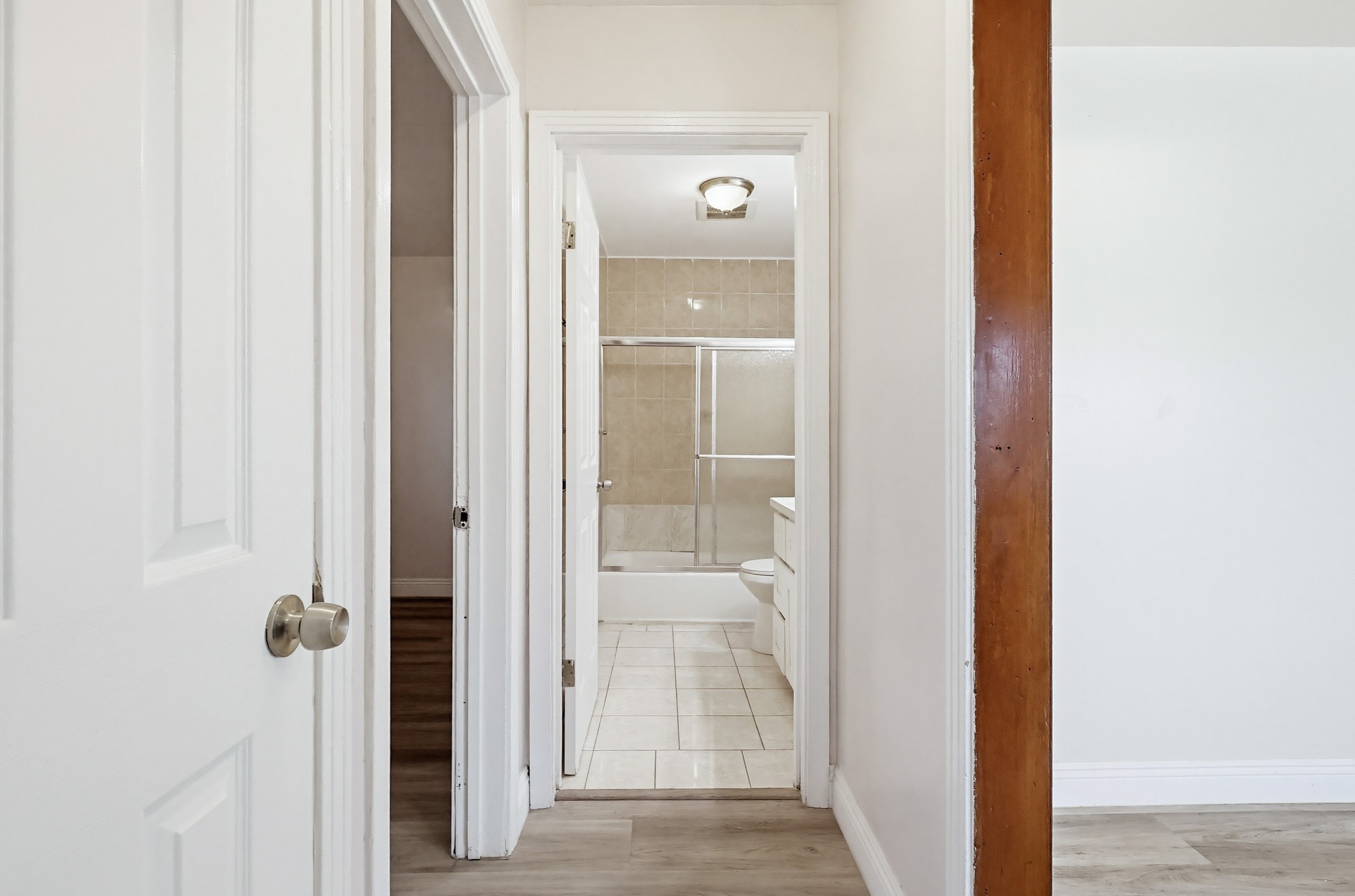 Virtual tour photo 23 of 100 for 5140 Elrovia Ave