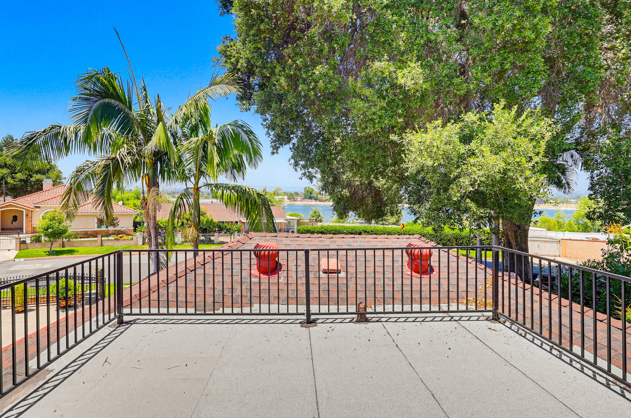 Virtual tour photo 55 of 100 for 5140 Elrovia Ave