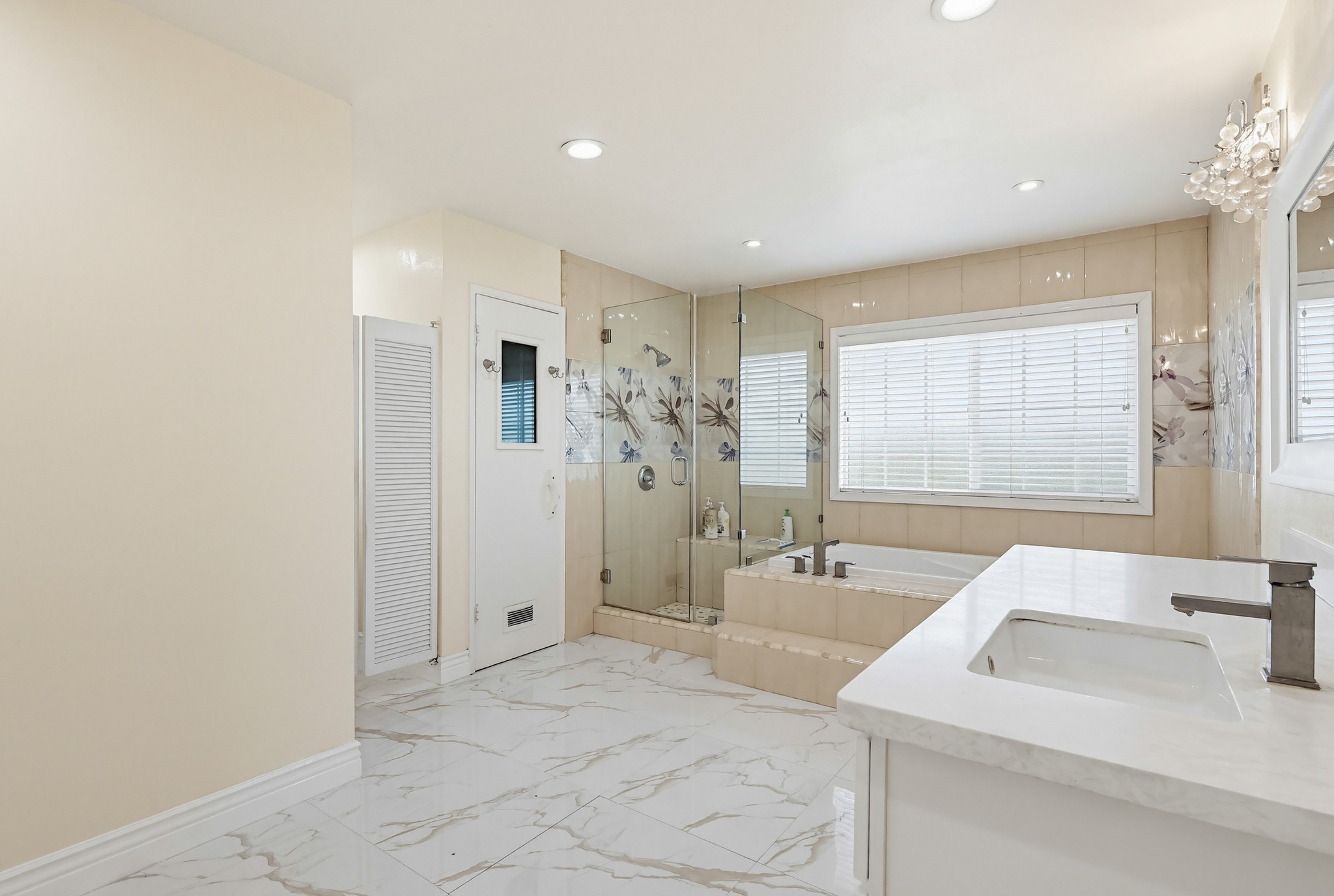 Virtual tour photo 66 of 100 for 5140 Elrovia Ave