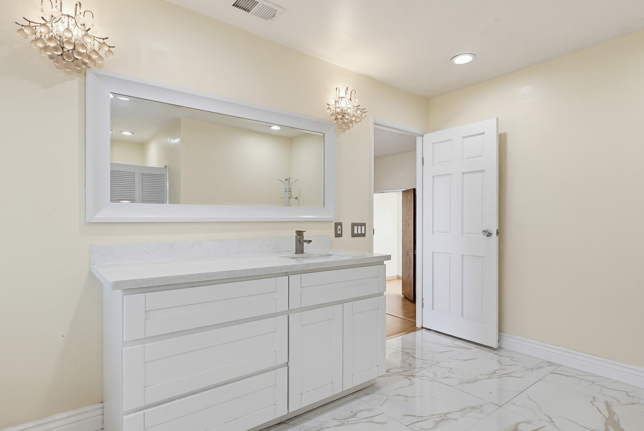 Virtual tour photo 69 of 100 for 5140 Elrovia Ave