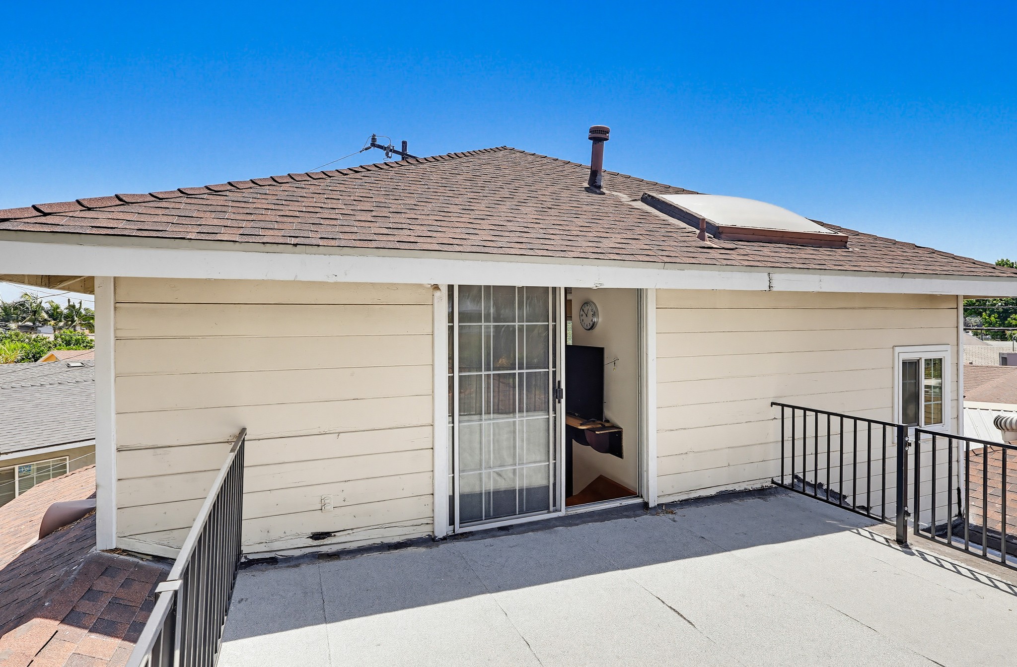 Virtual tour photo 76 of 100 for 5140 Elrovia Ave