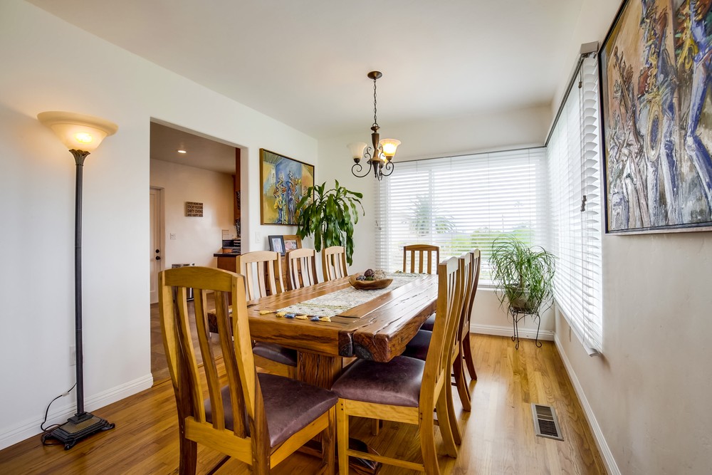 Virtual tour photo 11 of 59 for 5145 Plainview Road