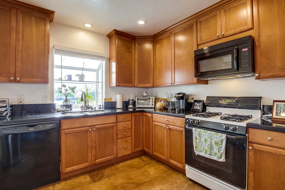 Virtual tour photo 17 of 59 for 5145 Plainview Road