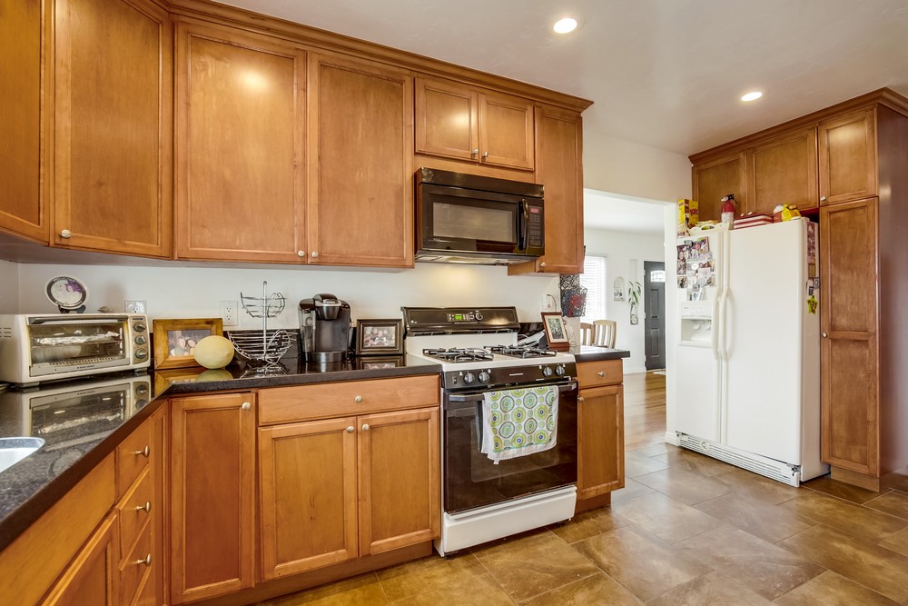 Virtual tour photo 18 of 59 for 5145 Plainview Road