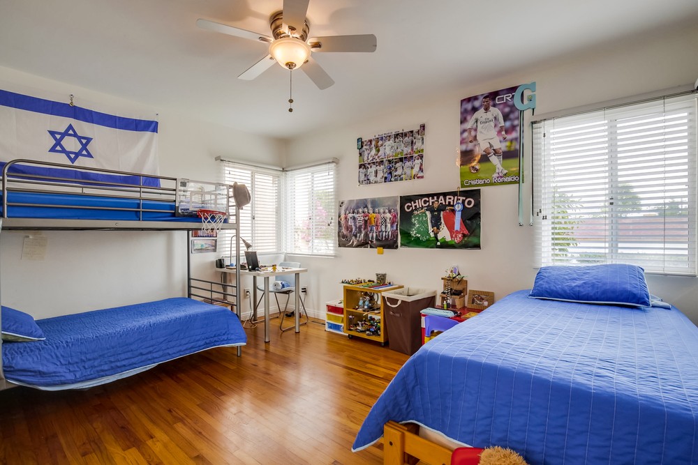 Virtual tour photo 37 of 59 for 5145 Plainview Road