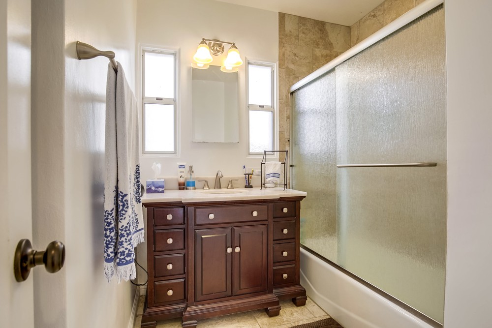 Virtual tour photo 40 of 59 for 5145 Plainview Road