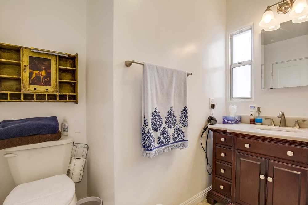 Virtual tour photo 42 of 59 for 5145 Plainview Road