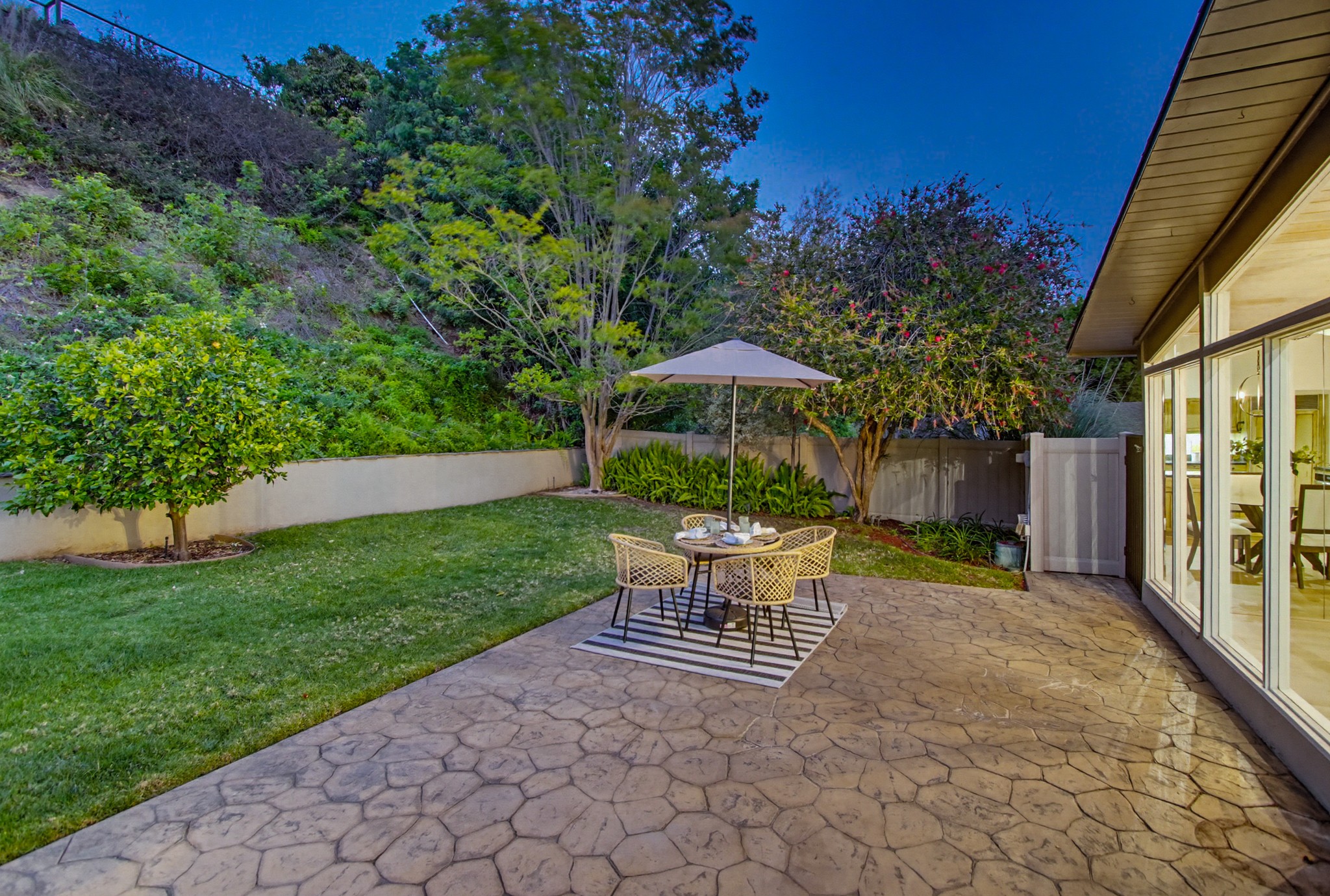 Virtual tour photo 6 of 78 for 5145 San Aquario Dr