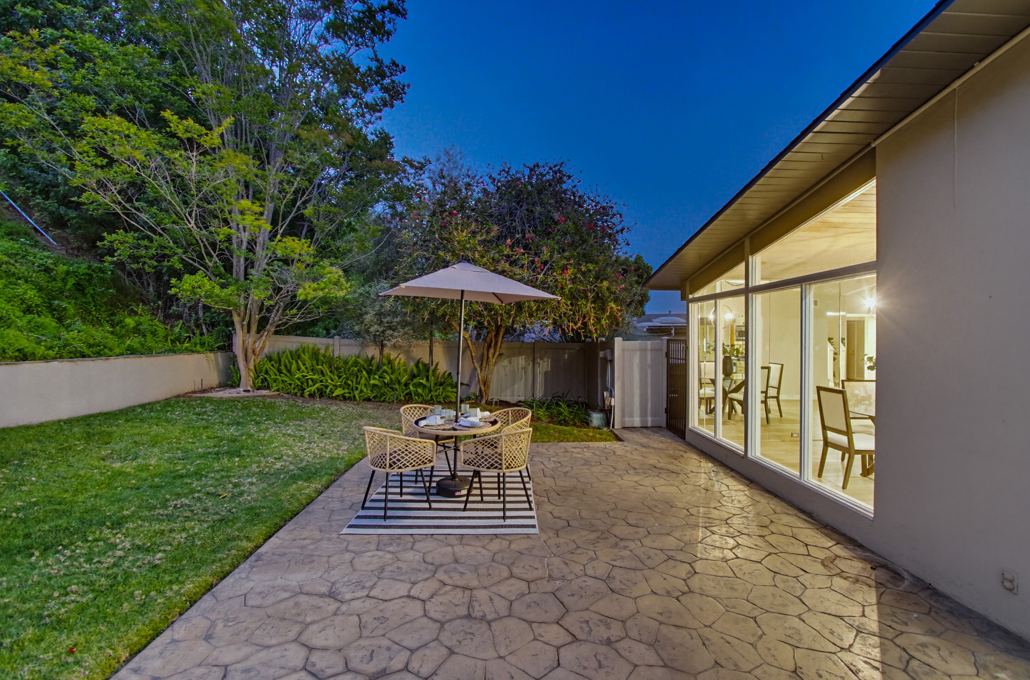 Virtual tour photo 7 of 78 for 5145 San Aquario Dr