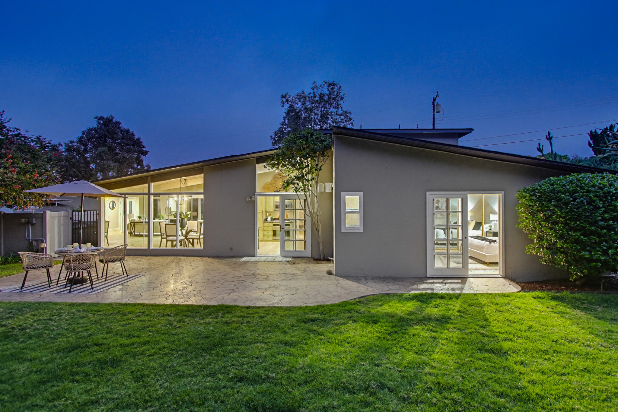 Virtual tour photo 10 of 78 for 5145 San Aquario Dr