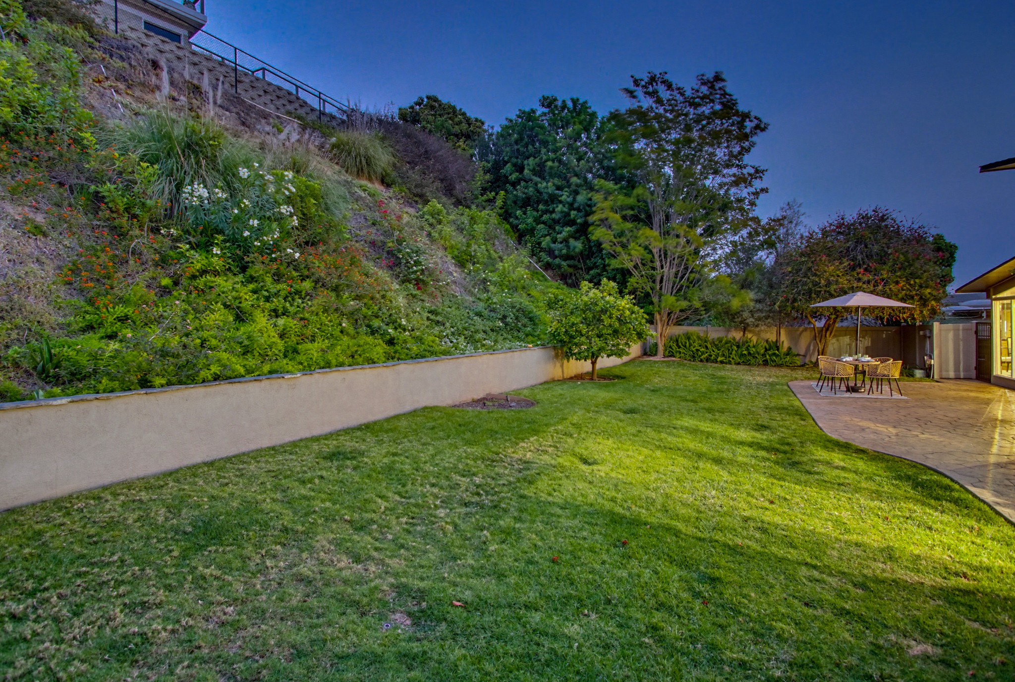 Virtual tour photo 12 of 78 for 5145 San Aquario Dr