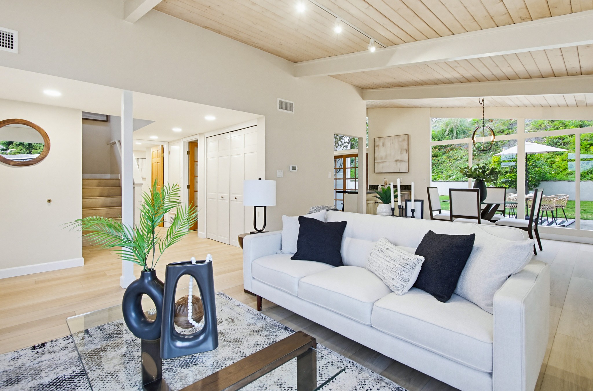 Virtual tour photo 16 of 78 for 5145 San Aquario Dr