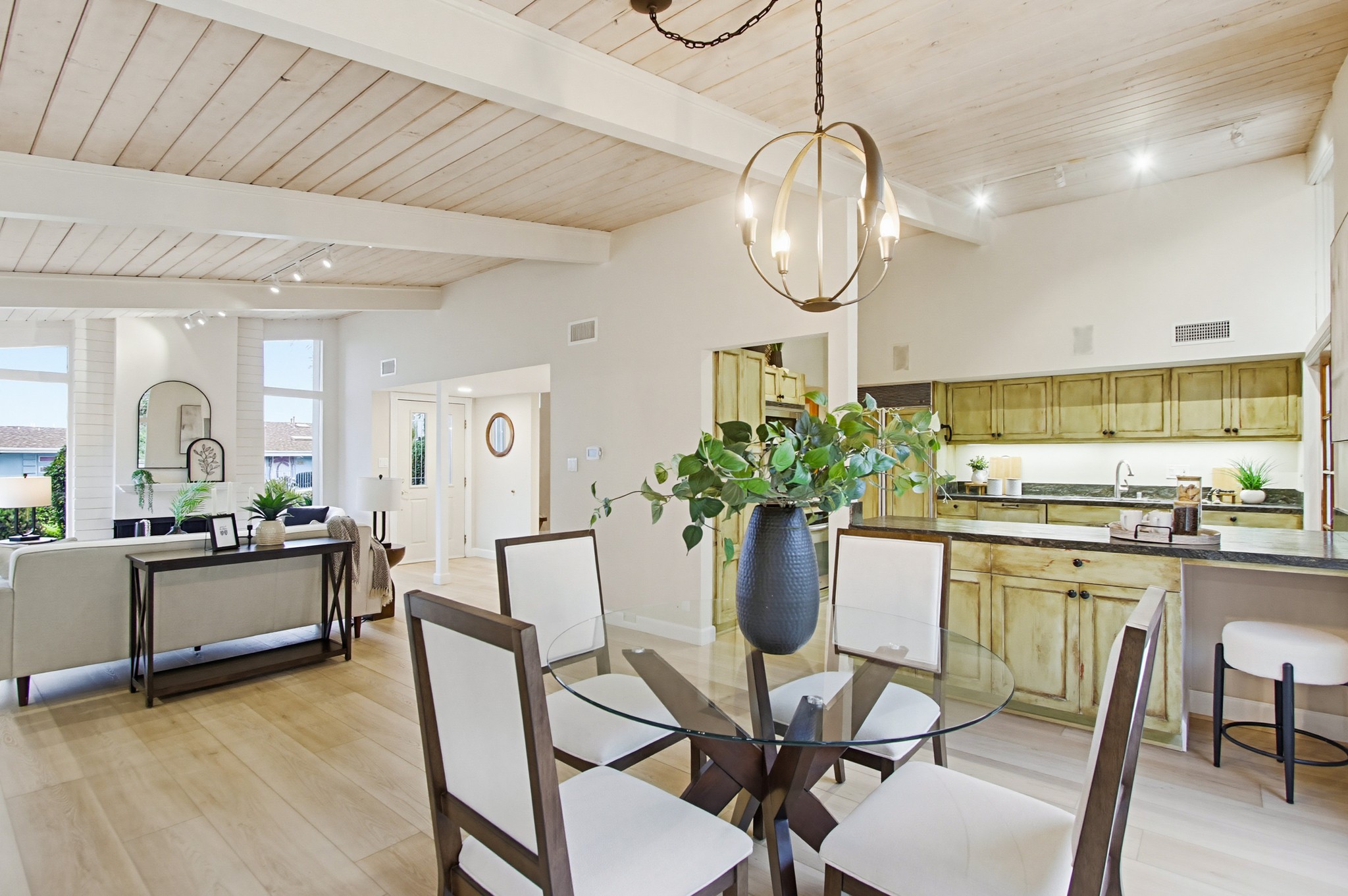 Virtual tour photo 24 of 78 for 5145 San Aquario Dr