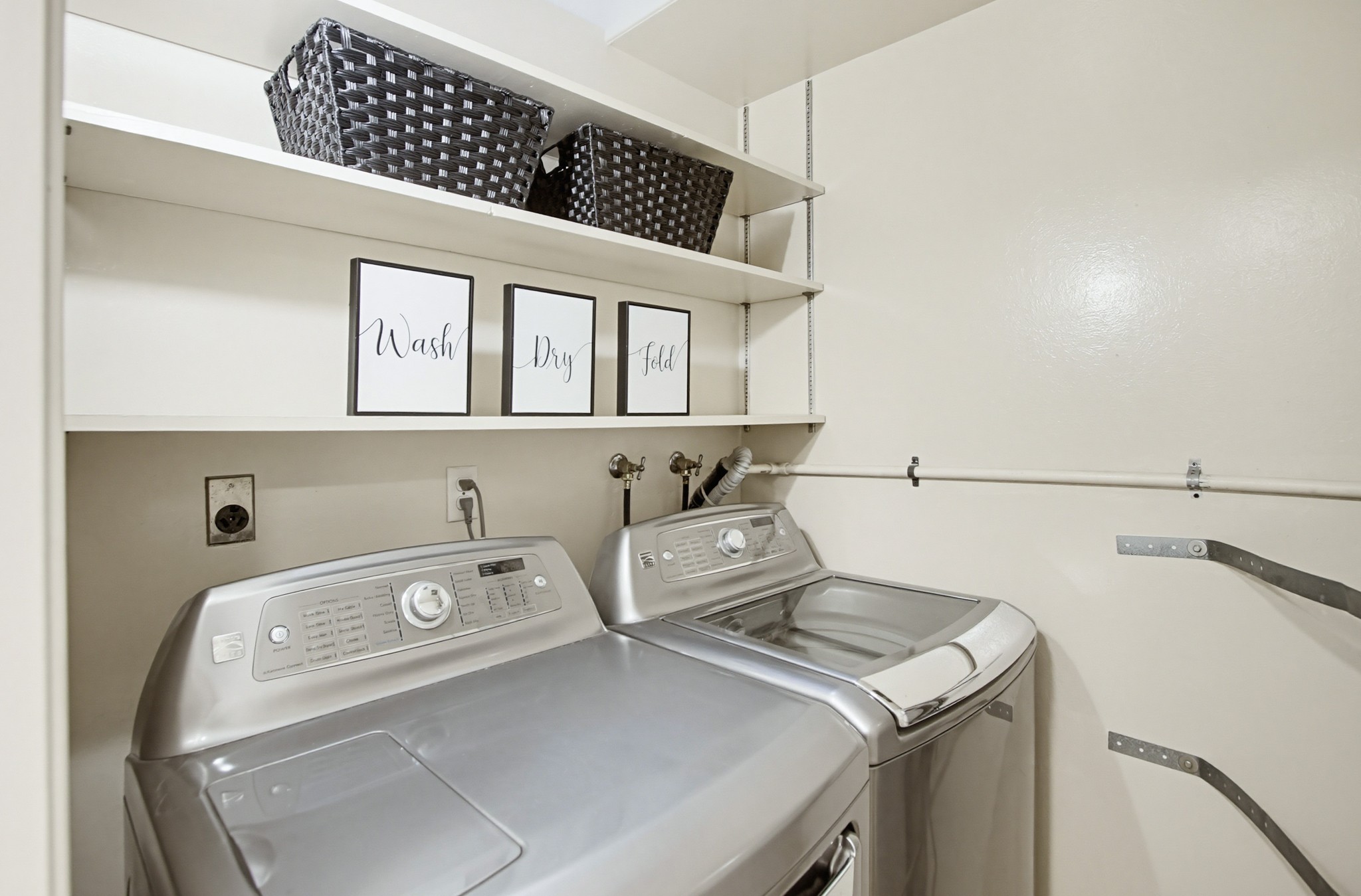 Virtual tour photo 64 of 78 for 5145 San Aquario Dr