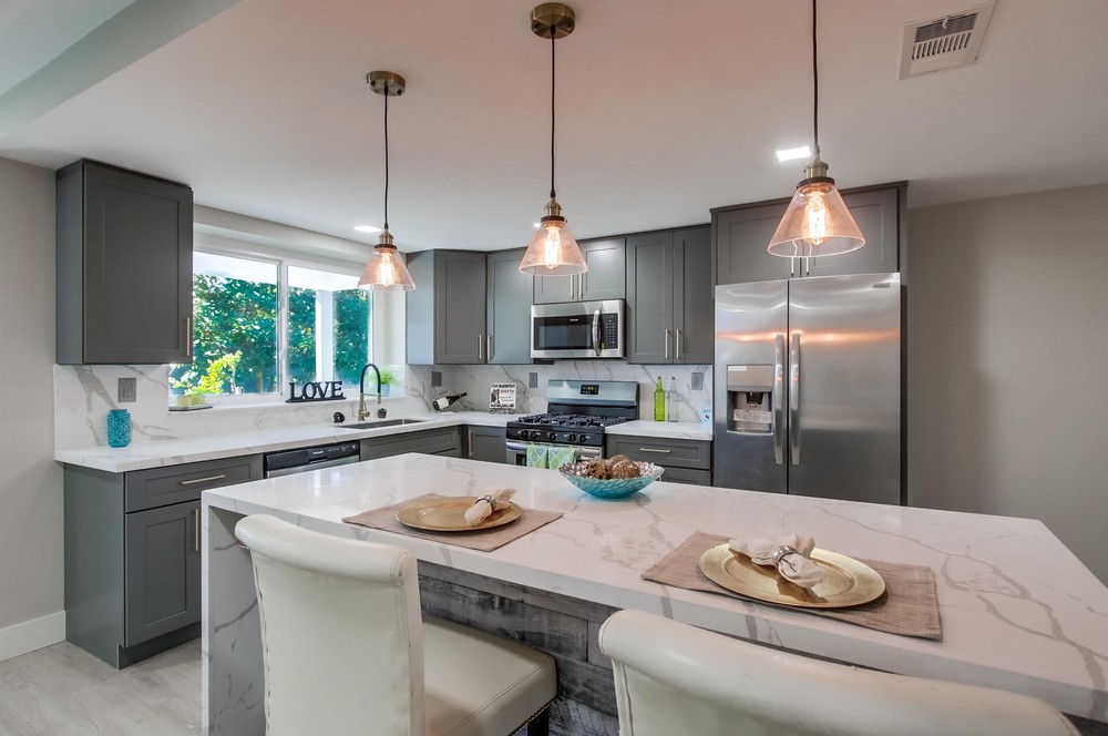 Virtual tour photo 17 of 42 for 5145 Winthrop St