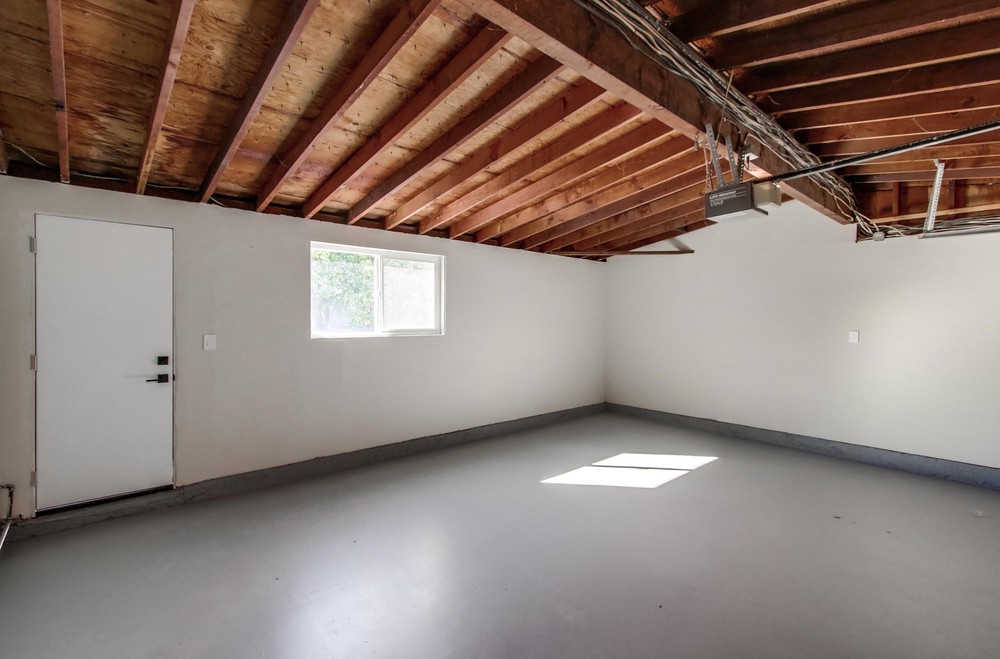 Virtual tour photo 42 of 42 for 5145 Winthrop St
