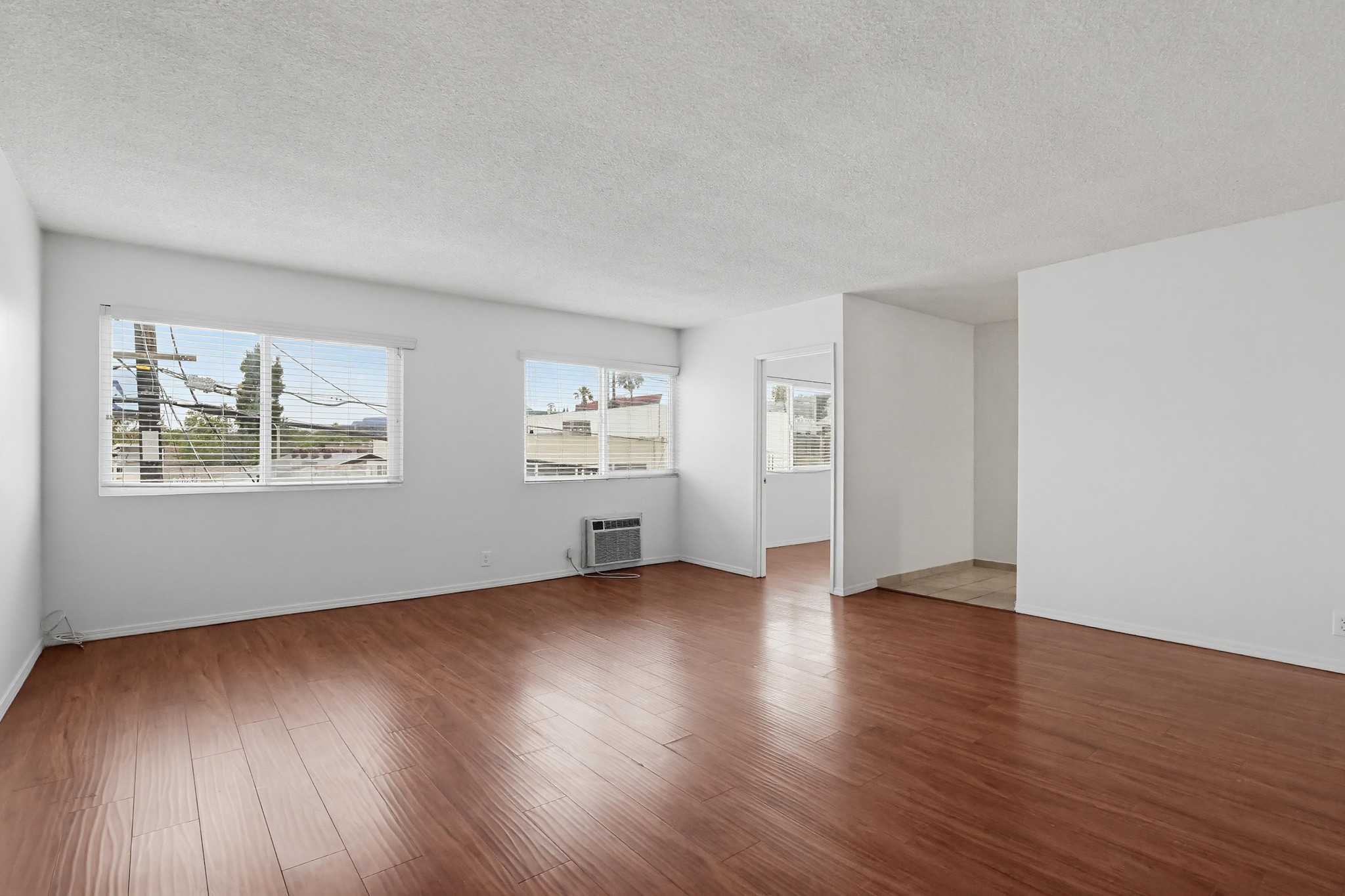 Virtual tour photo 6 of 29 for 515 N Alfred St #204