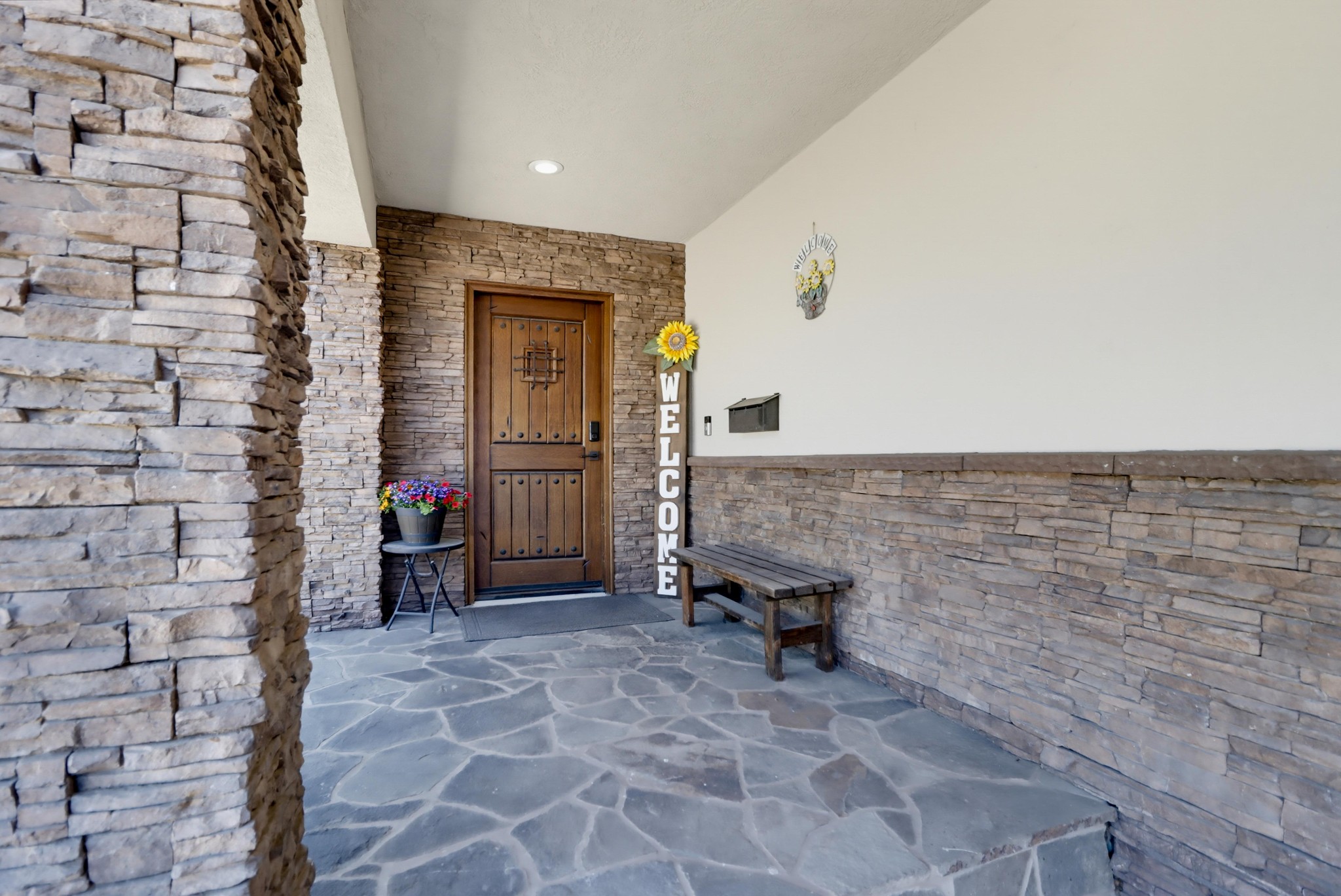 Virtual tour photo 9 of 78 for 5150 Harmony Ln