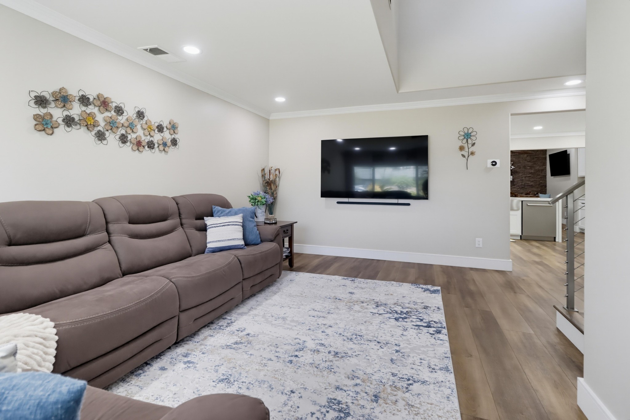 Virtual tour photo 10 of 78 for 5150 Harmony Ln