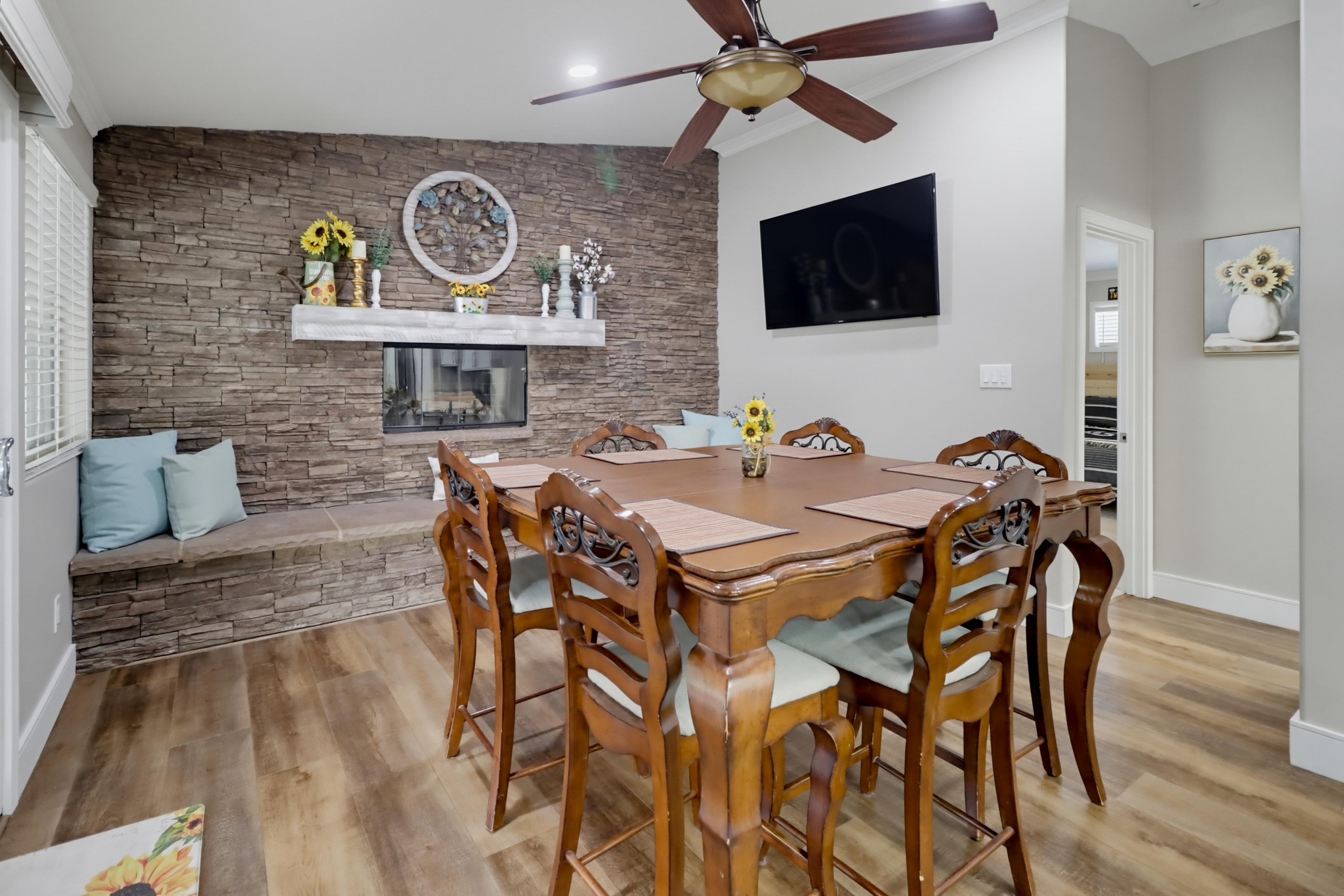 Virtual tour photo 23 of 78 for 5150 Harmony Ln