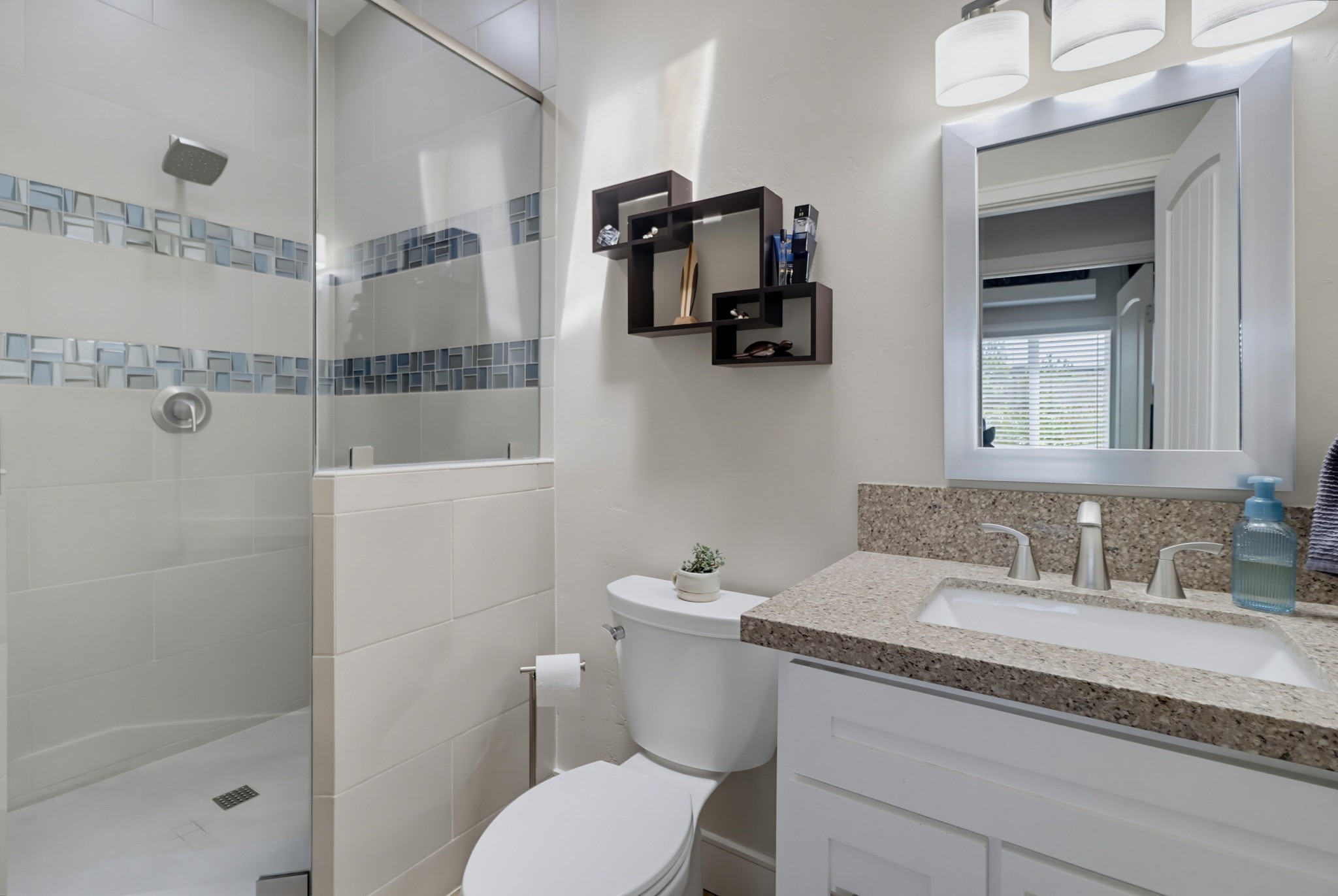 Virtual tour photo 27 of 78 for 5150 Harmony Ln