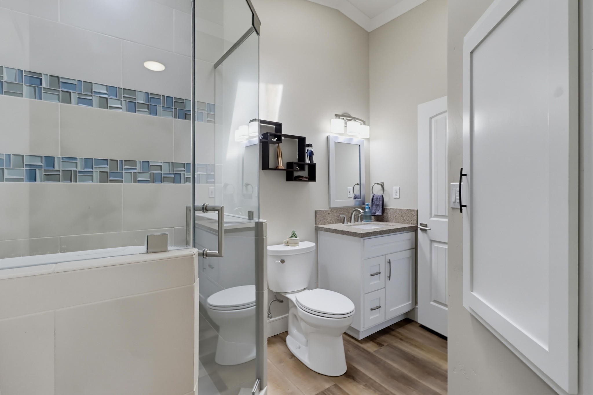 Virtual tour photo 32 of 78 for 5150 Harmony Ln
