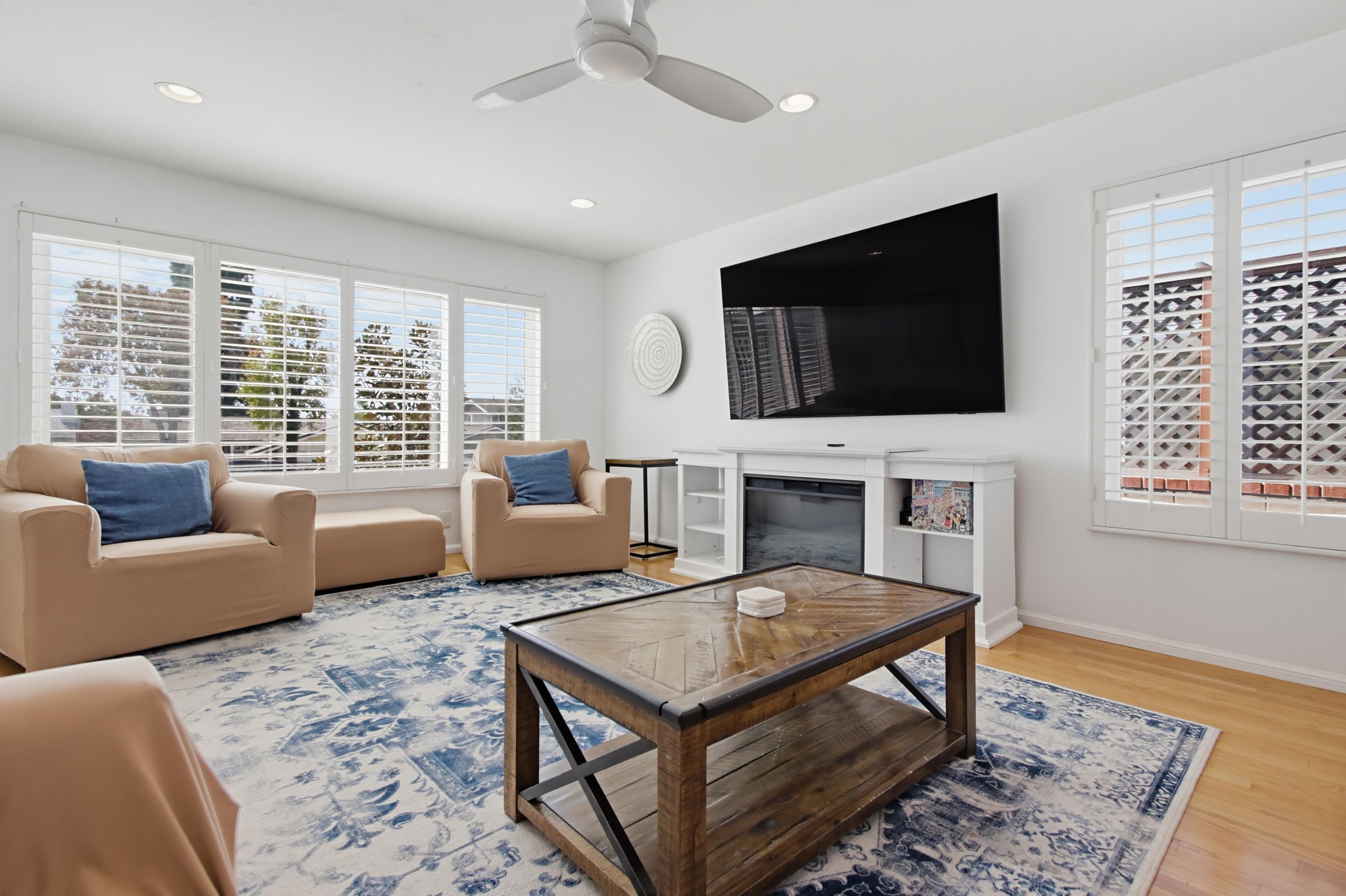 Virtual tour photo 12 of 99 for 5157 Foothill Blvd