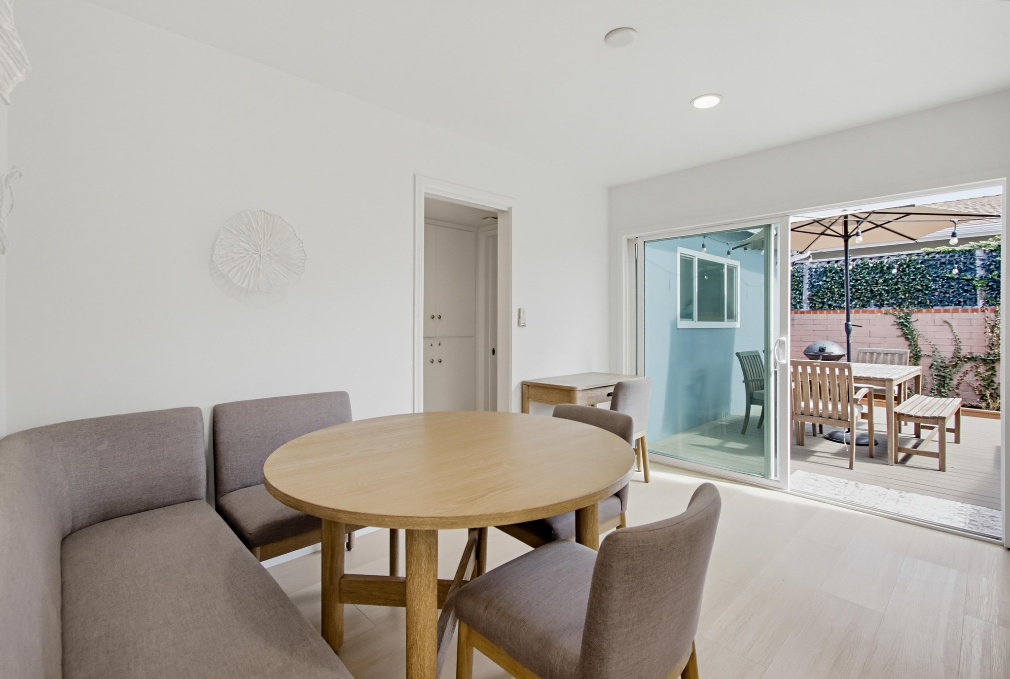 Virtual tour photo 15 of 99 for 5157 Foothill Blvd