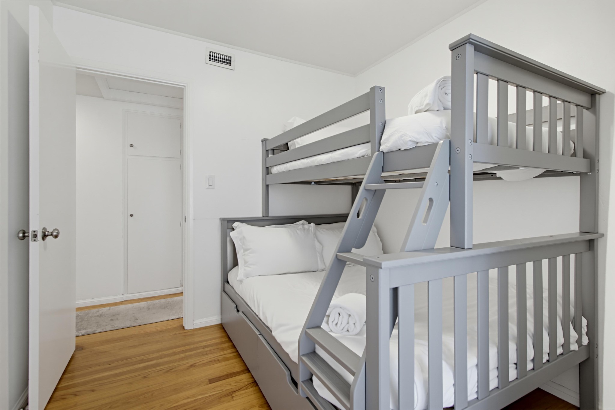 Virtual tour photo 40 of 99 for 5157 Foothill Blvd